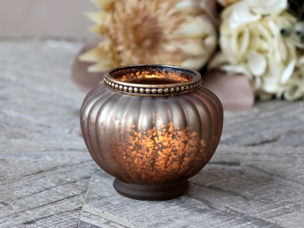 Tea light Holder with Pearl Edge H9cm